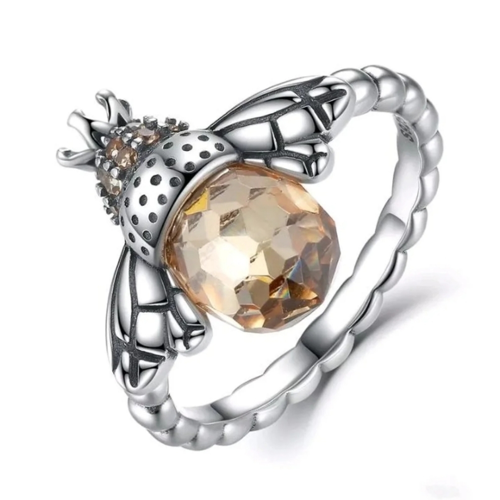 *Sale* New Silver Faceted CZ Bee Ring.